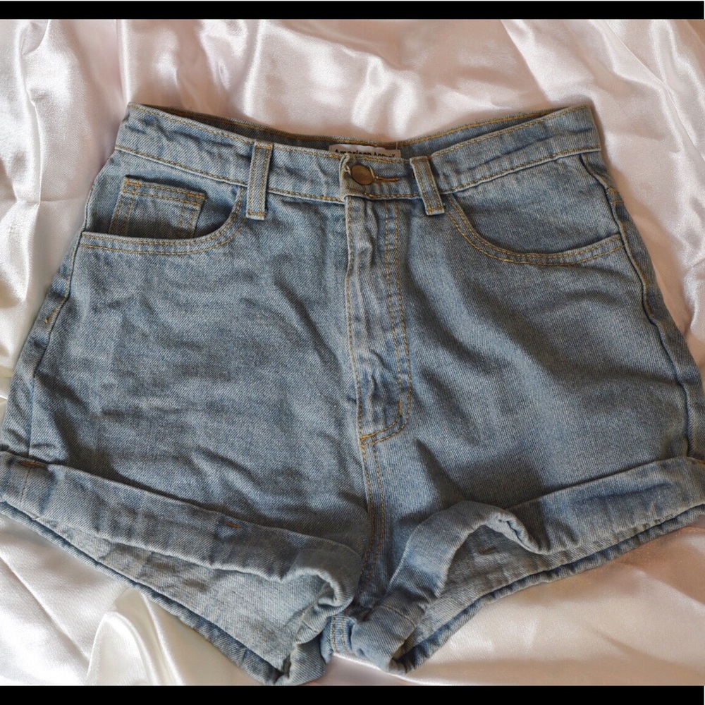 Cuffed American apparel denim shorts sz27